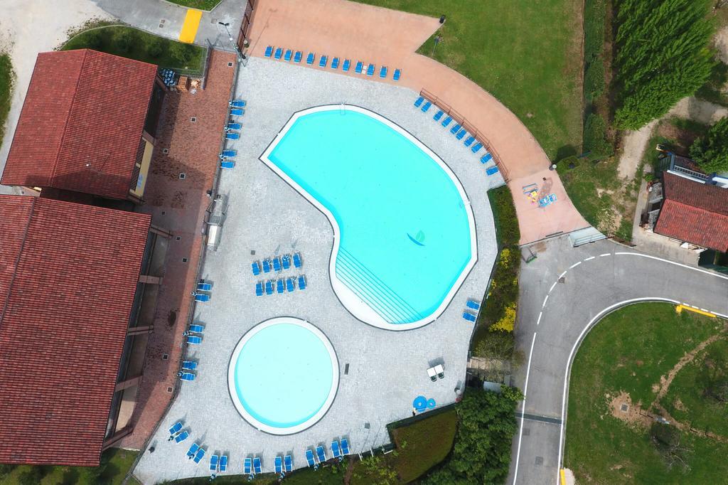 Camping Piantelle Moniga del Garda Exterior photo