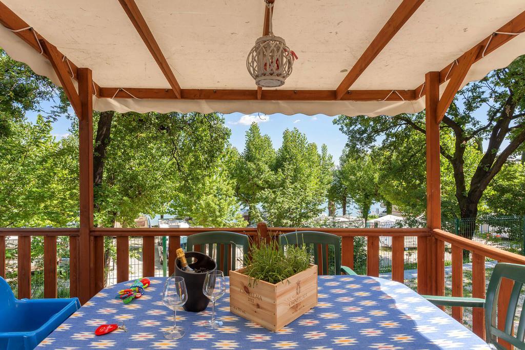Camping Piantelle Moniga del Garda Exterior photo