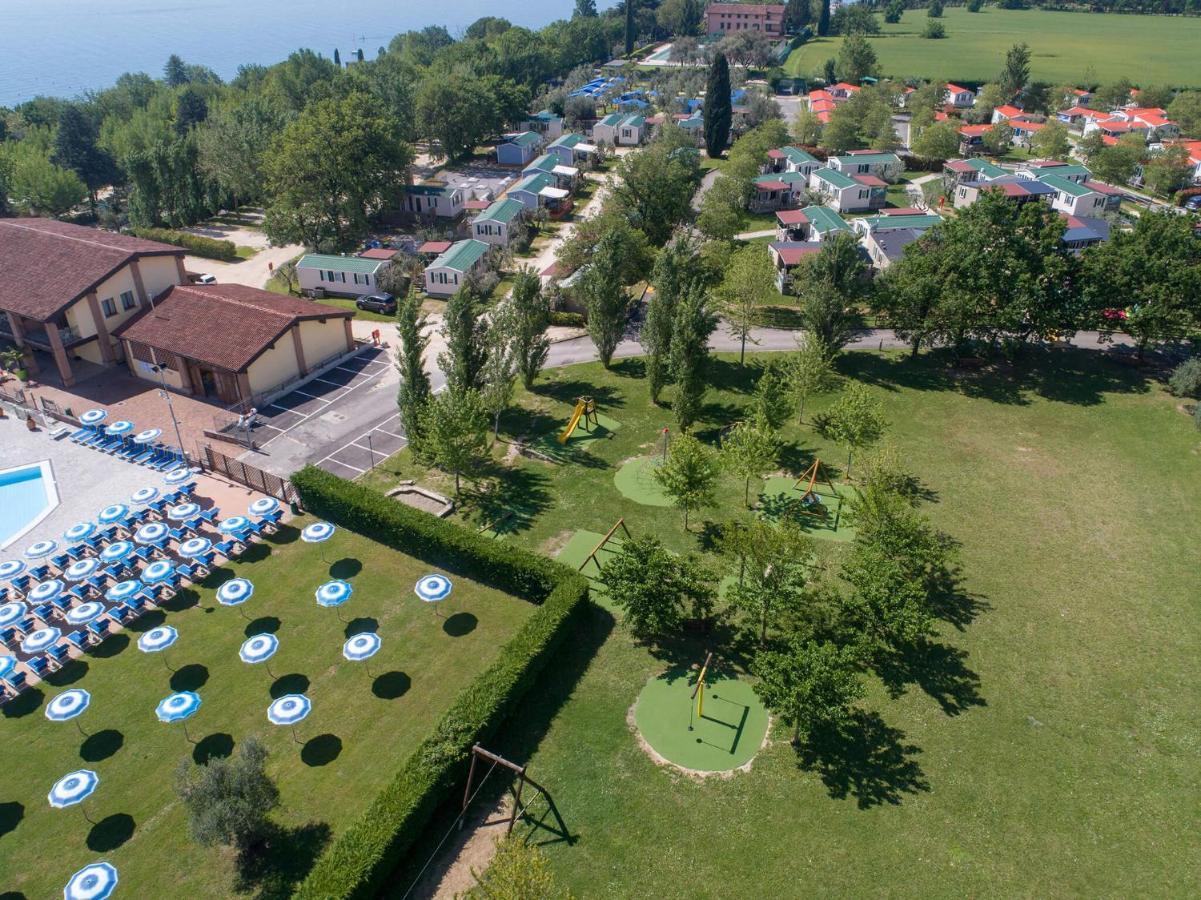 Camping Piantelle Moniga del Garda Exterior photo